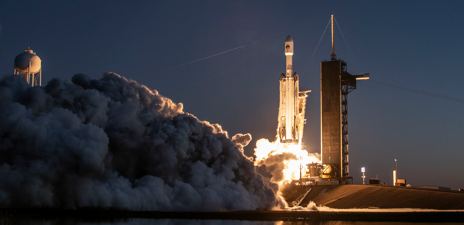 SpaceX Falcon Heavy Liftoff from Launch Pad 39A